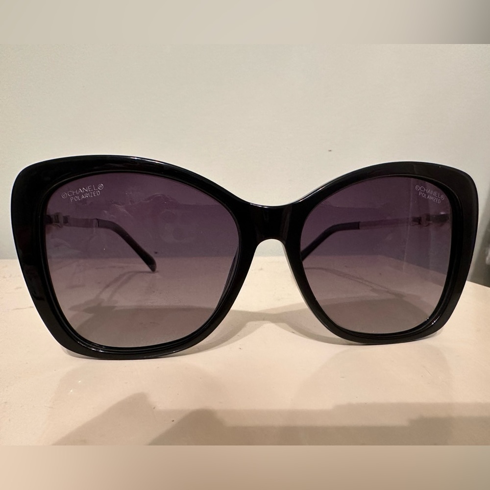 Chanel pearl silver sunglasses